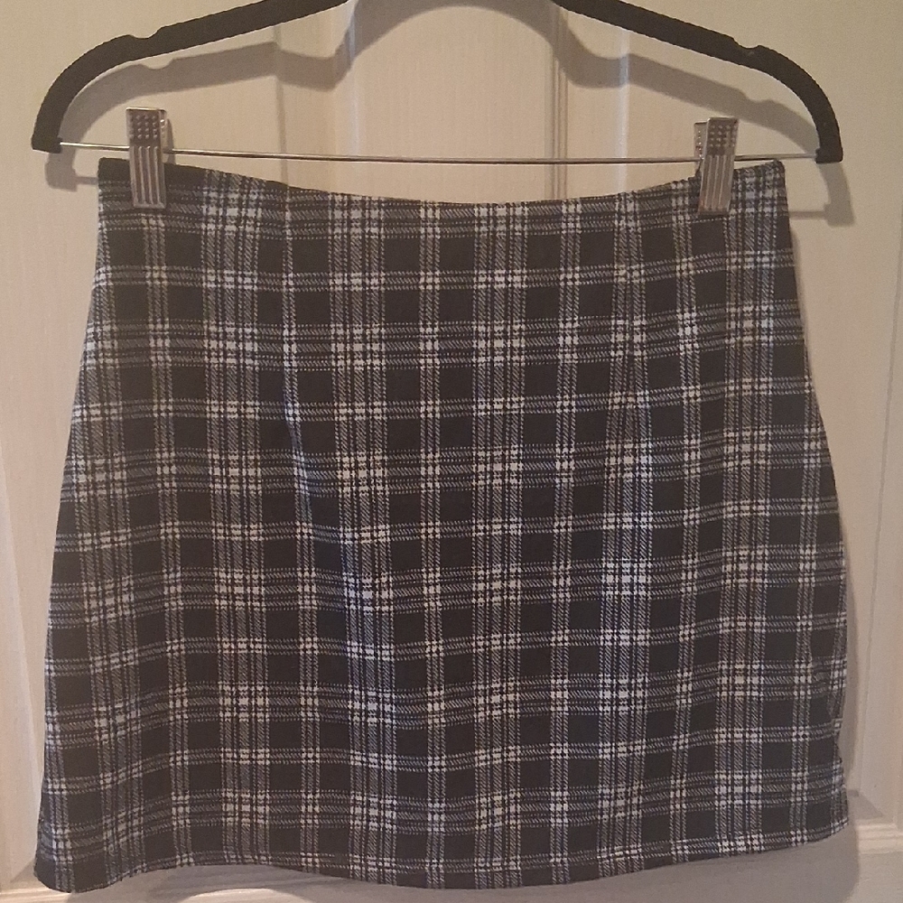 HALARA Black and White Plaid Mini Skirt